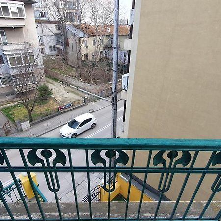 Стаи За Гости Sun House Apartman Várna Kültér fotó