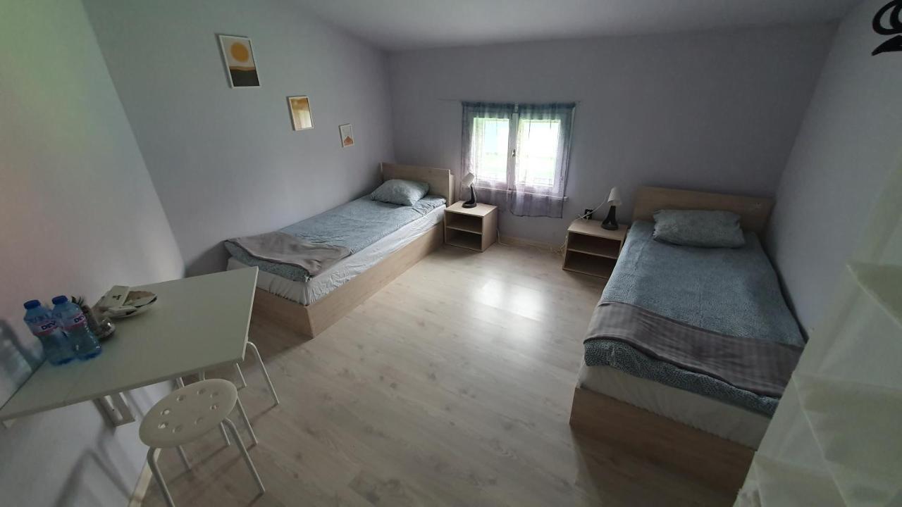 Стаи За Гости Sun House Apartman Várna Kültér fotó